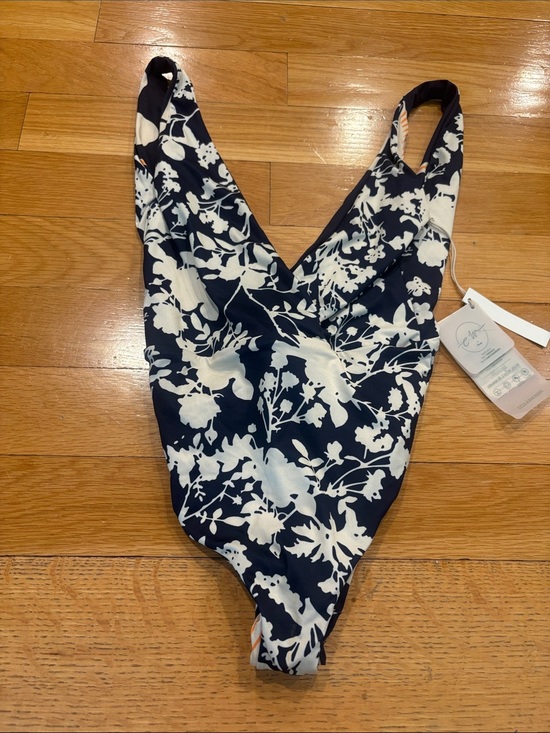 Maaji Other - Maaji Navy and White Floral One-Piece Swimsuit